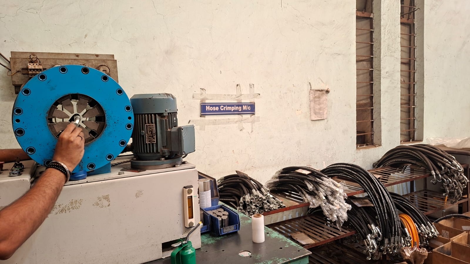 Hose Crimping Machine